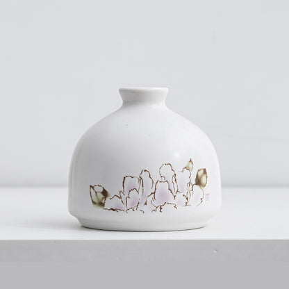 Mini Ceramic Vase Diffuser – Hydroponic Bloom Accent