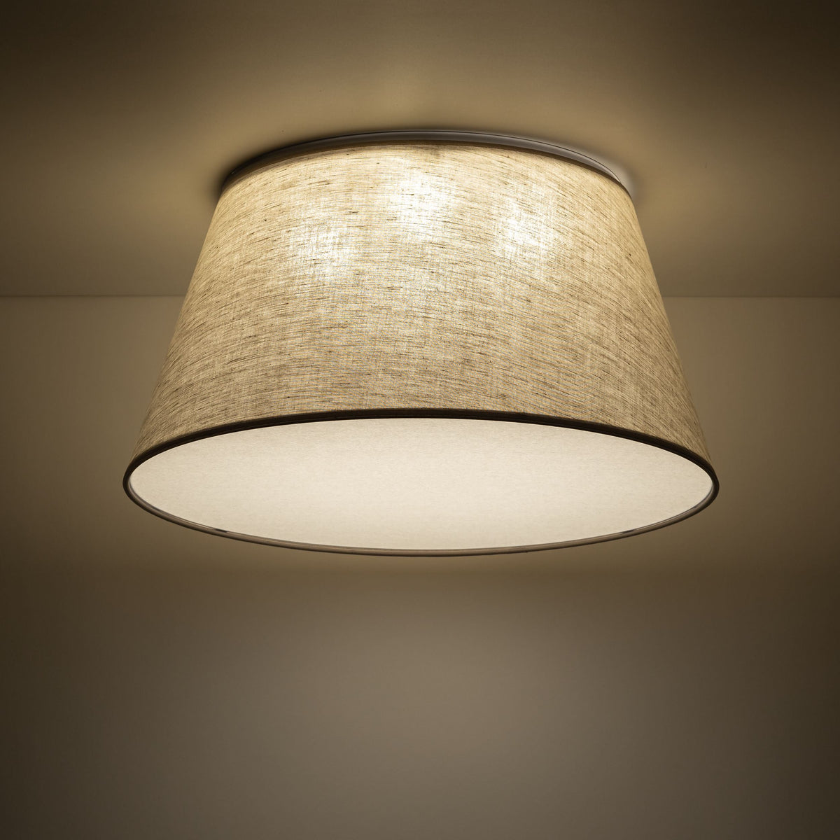 FORMO Linen Flush Mount Light