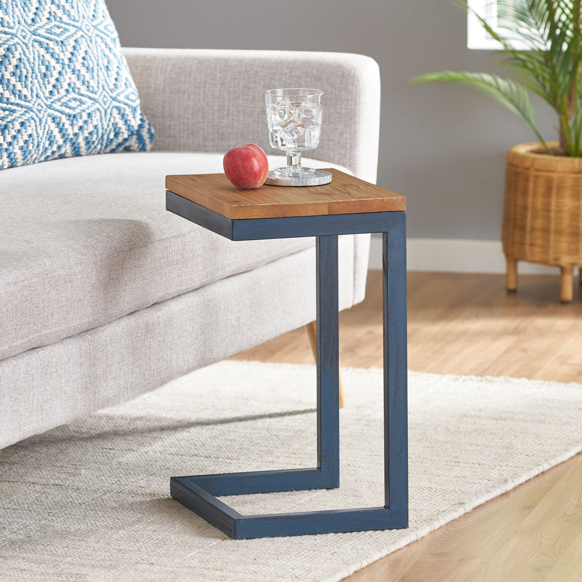Small Accent Side Table – Modern Style