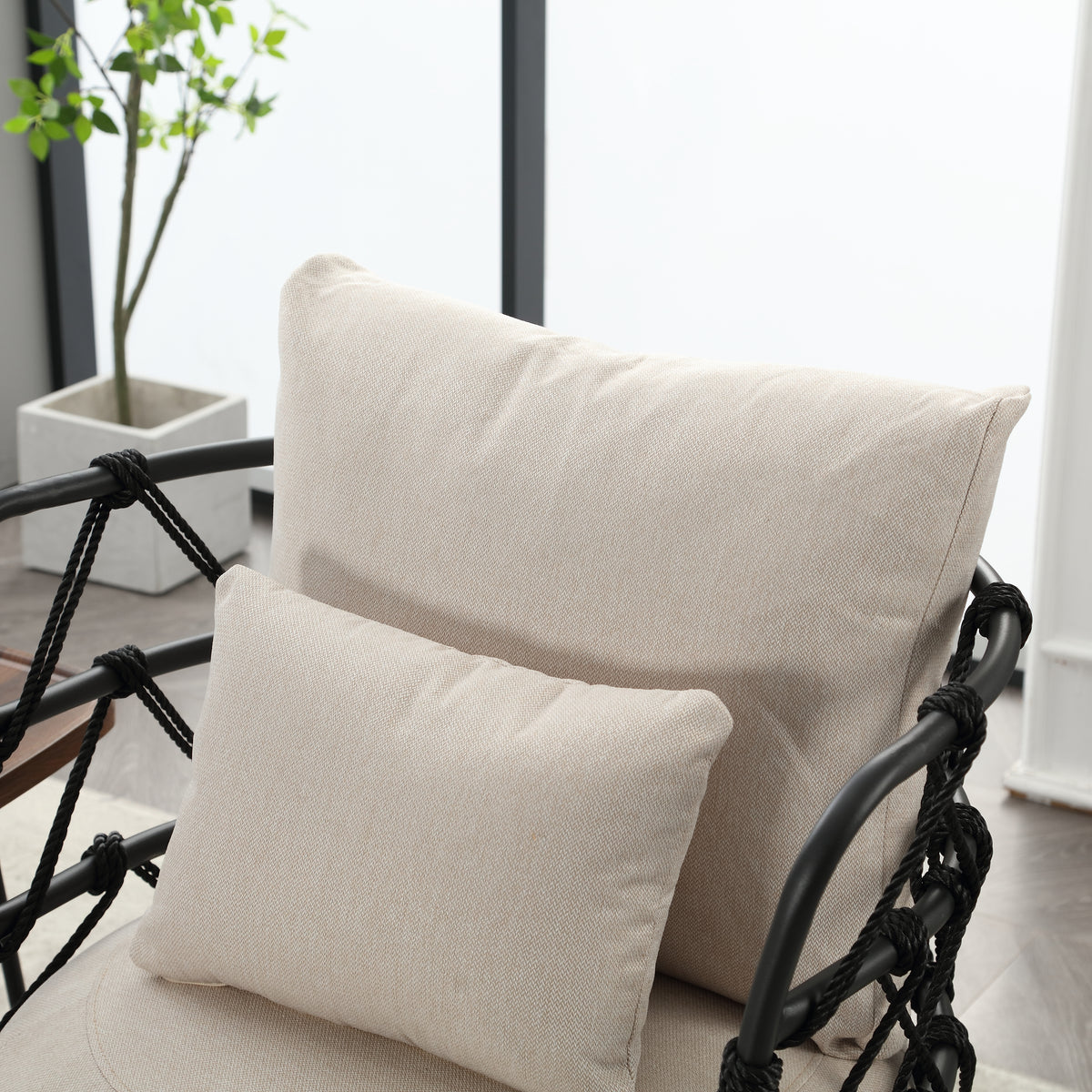 Tufted Linen Accent Chair – Metal Stand