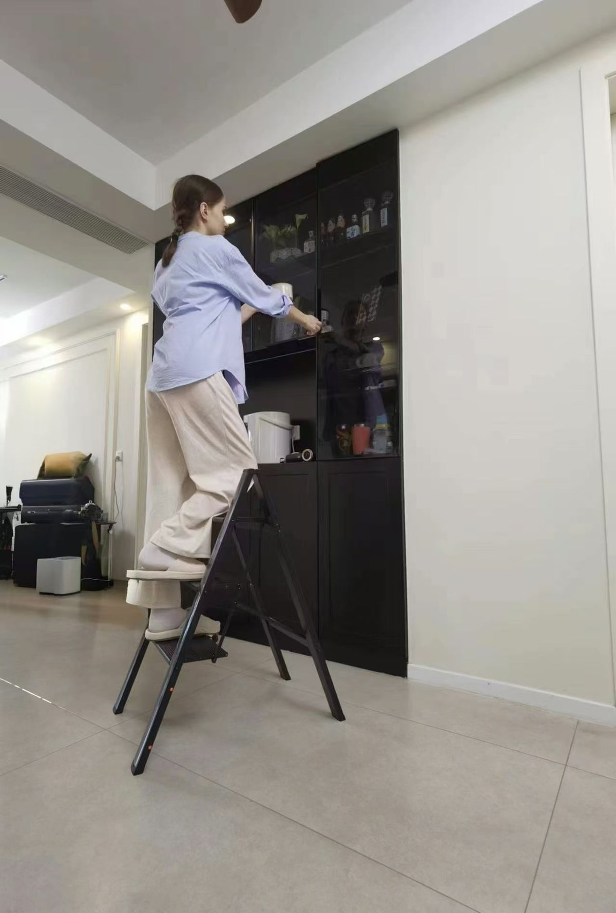 Aluminum 3-Step Folding Ladder – Black