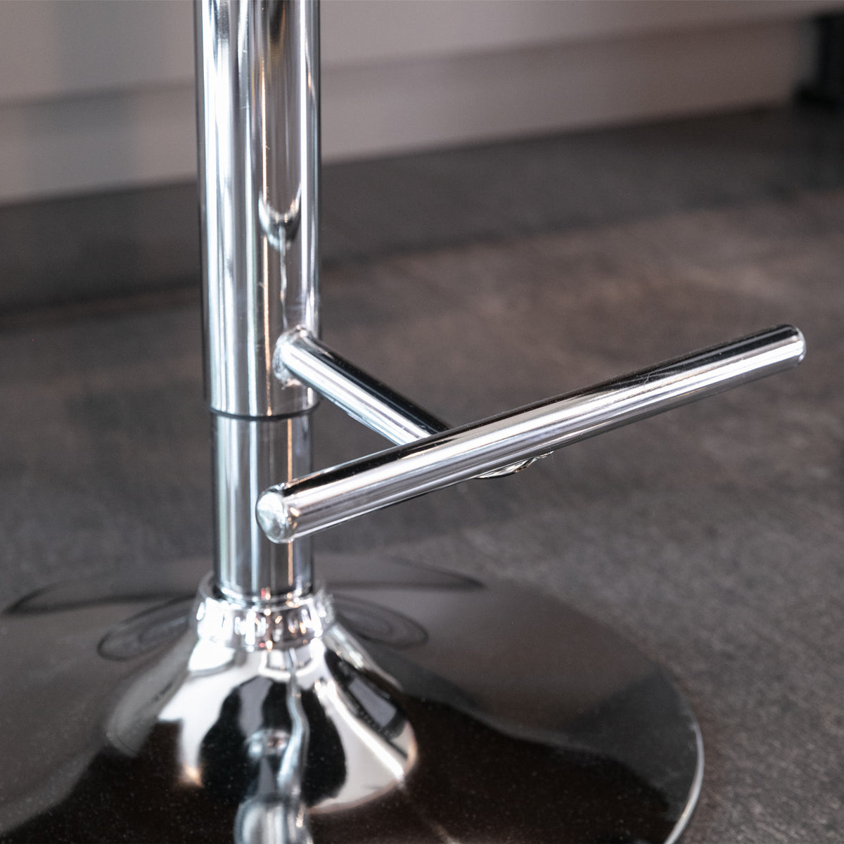 Modern Chrome Bar Stool Set (2 pcs) – Black