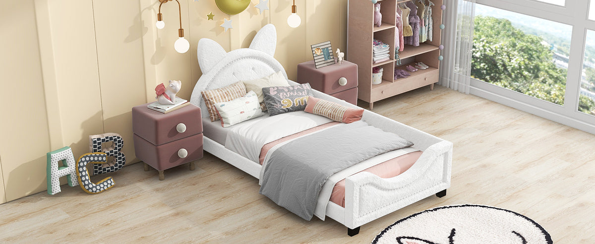 Teddy Fleece Daybed with Carton Headboard White