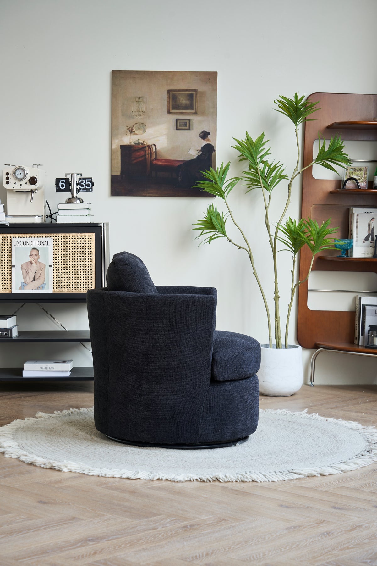 Rotating Club Chair Black
