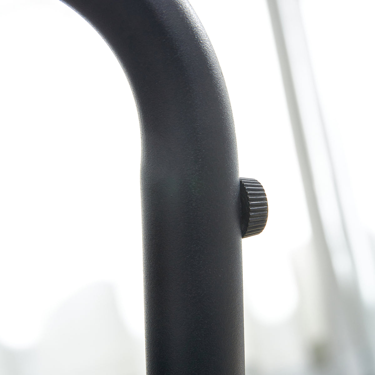 Black Armless Lounge Chair – Black Legs