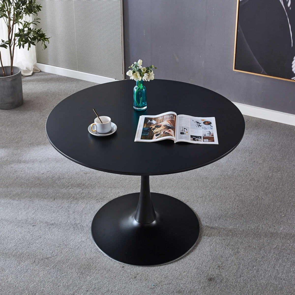 Black Tulip Dining Table with Round MDF Top