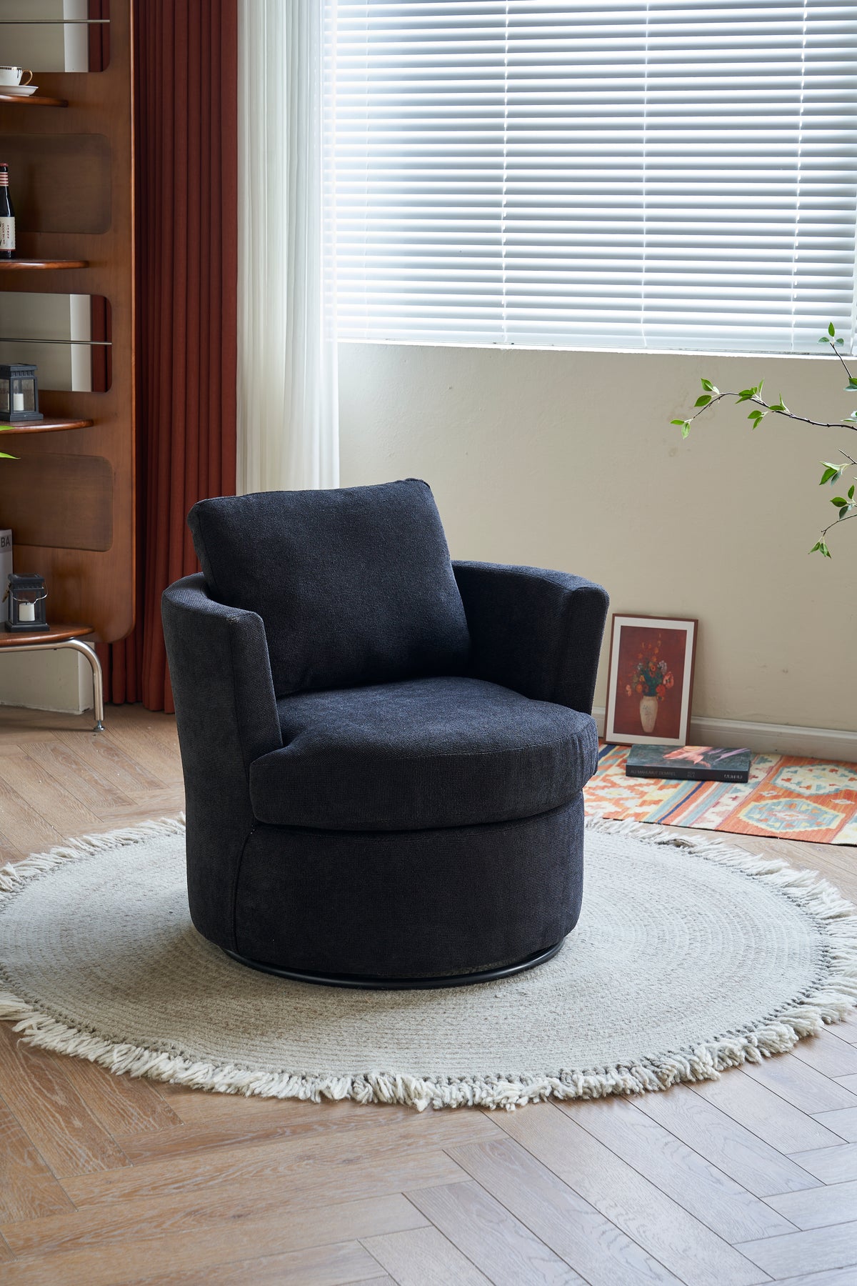 Rotating Club Chair Black