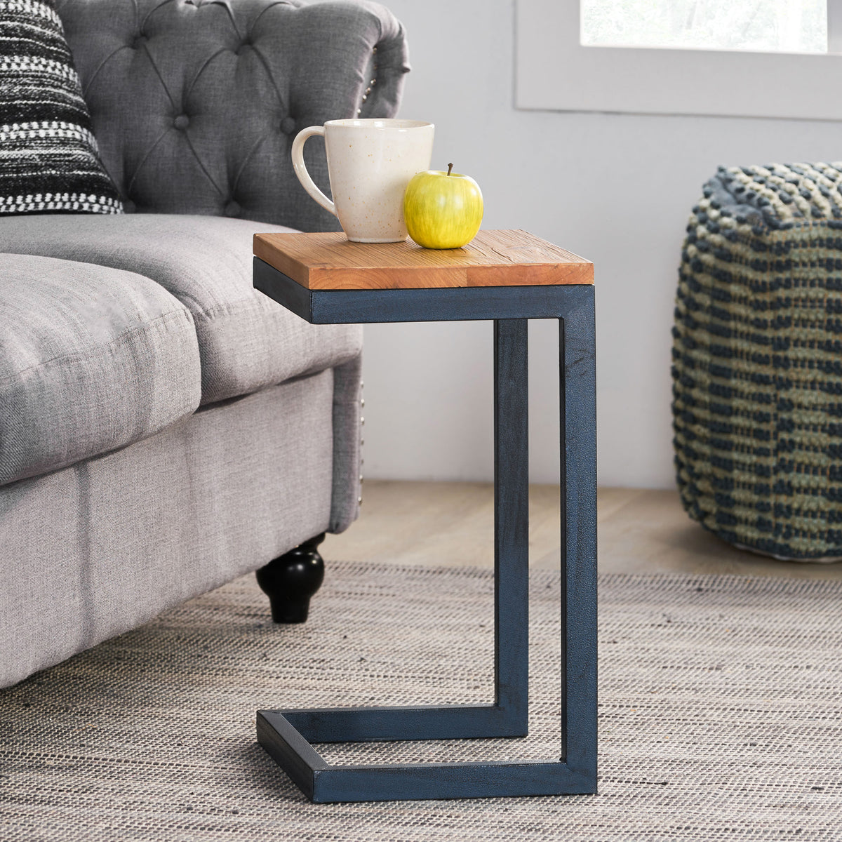 Small Accent Side Table – Modern Style