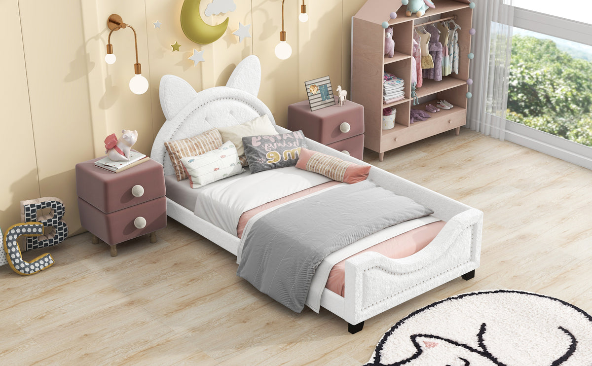 Teddy Fleece Daybed with Carton Headboard White