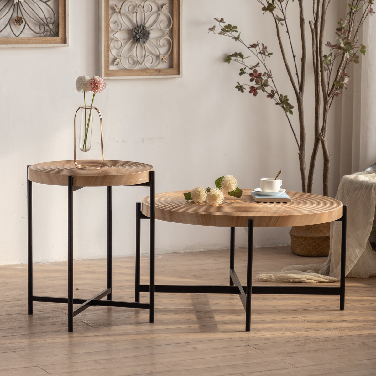 Modern Round Coffee Table – Maple Finish