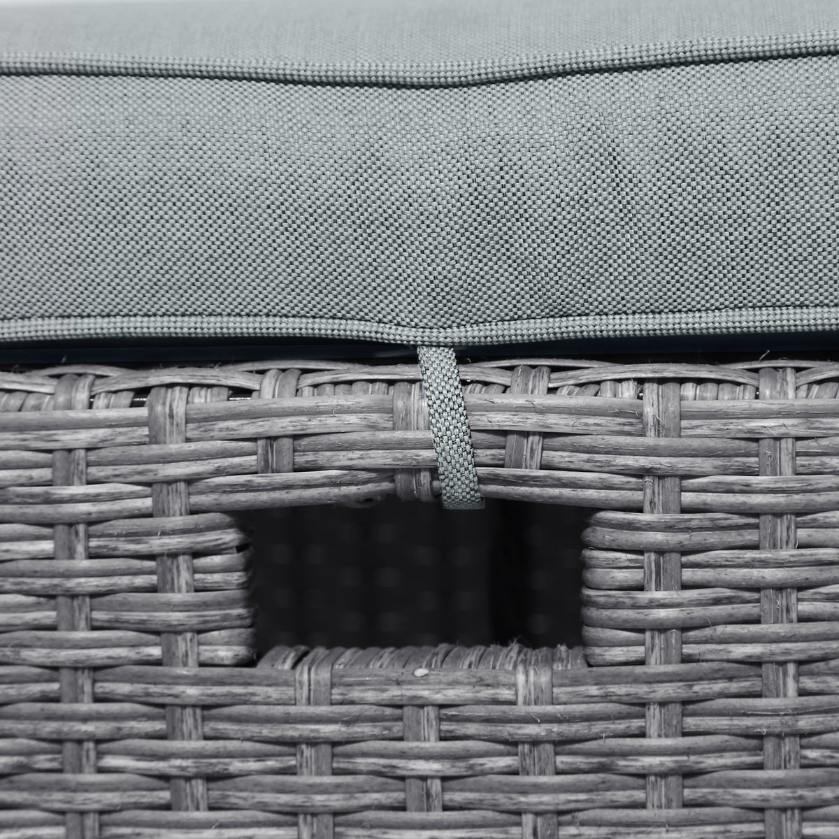 Outdoor Rattan Dining Set (6 pcs) – Gray Mat