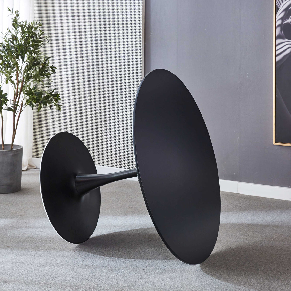 Black Tulip Dining Table with Round MDF Top