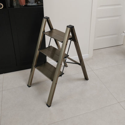 Aluminum Step Ladder – Black Pedal