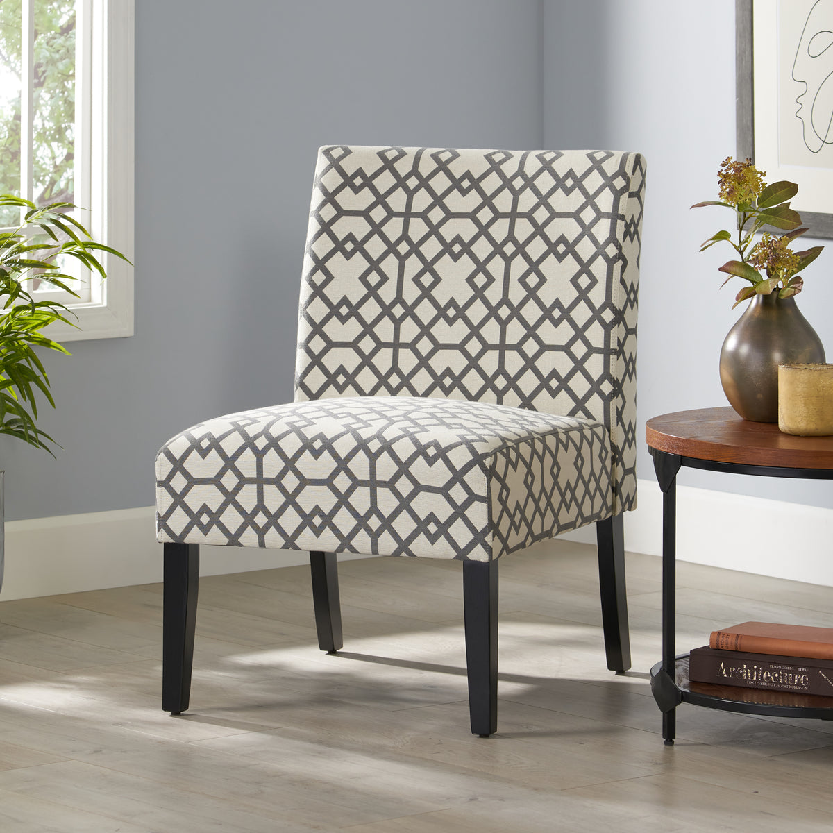 Modern Accent Chair – Cream Fabric