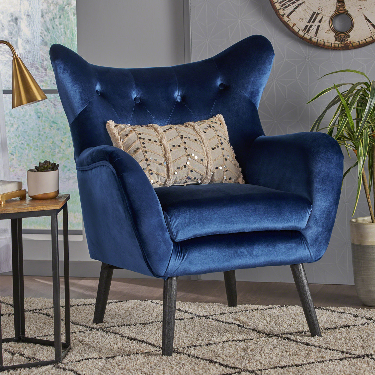 Modern Linen Armchair – Neutral Fabric