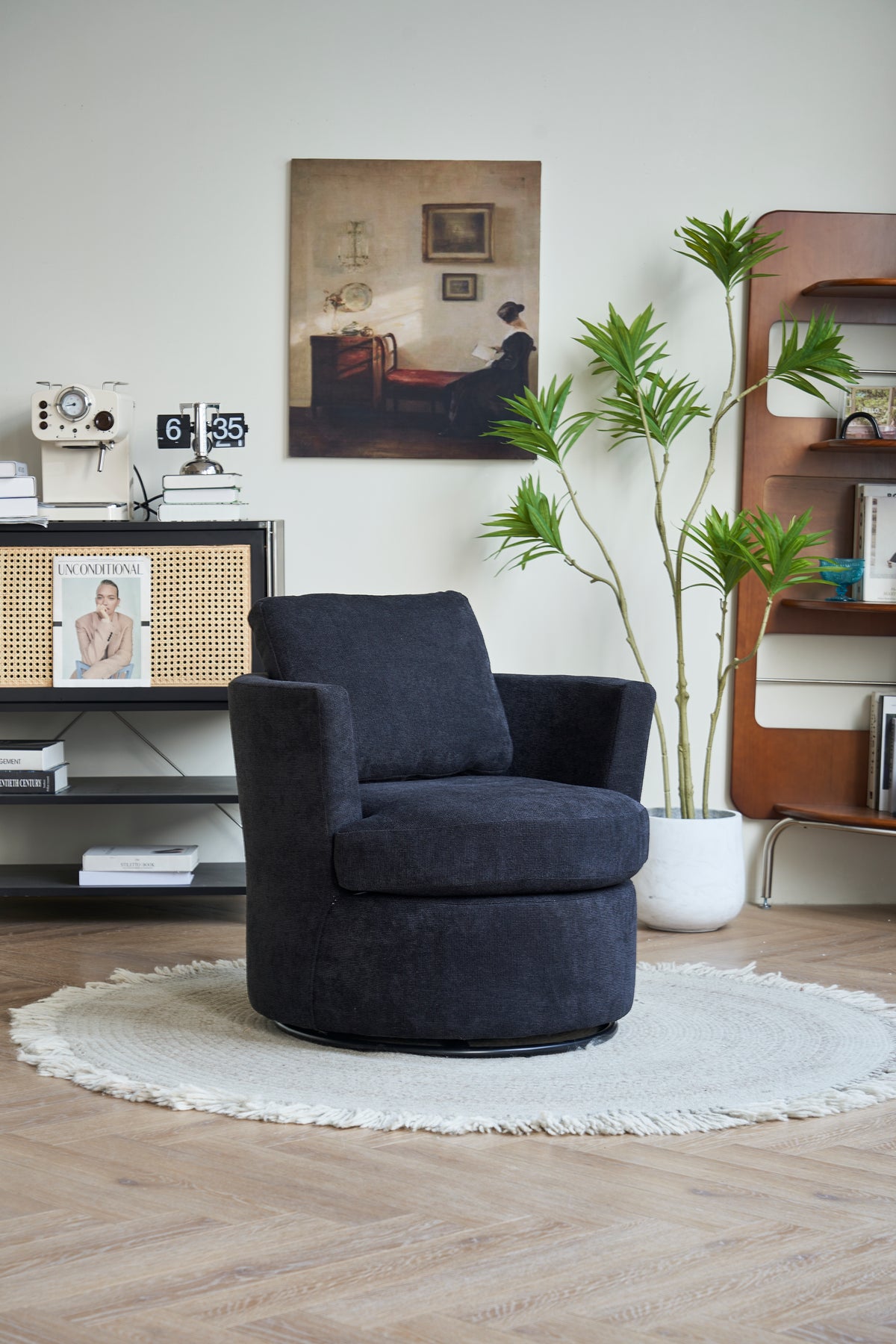 Rotating Club Chair Black