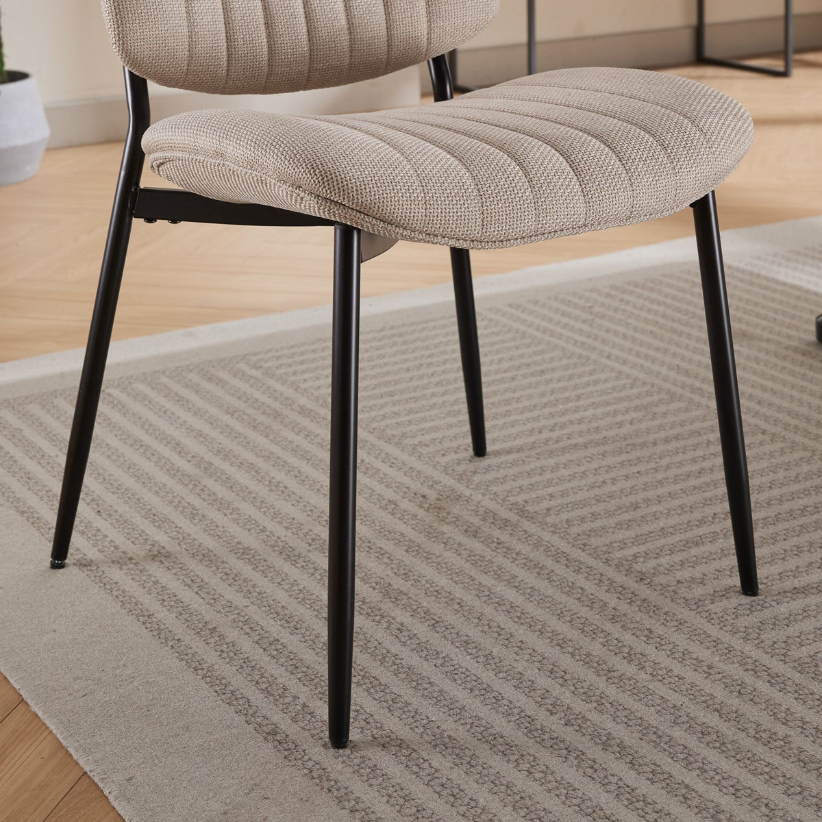 Beige 2-Piece Linen Dining Chair Set – Modern Retro Bentwood Back with Metal Legs