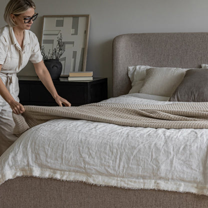 Faye Queen Bed With Curved Headboard - Perfect Taupe