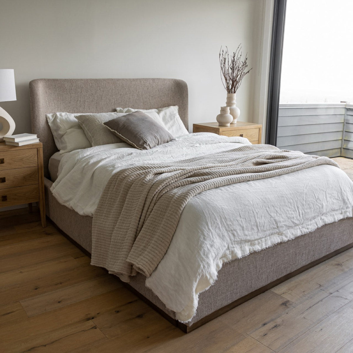 Faye King Bed With Curved Headboard - Perfect Taupe