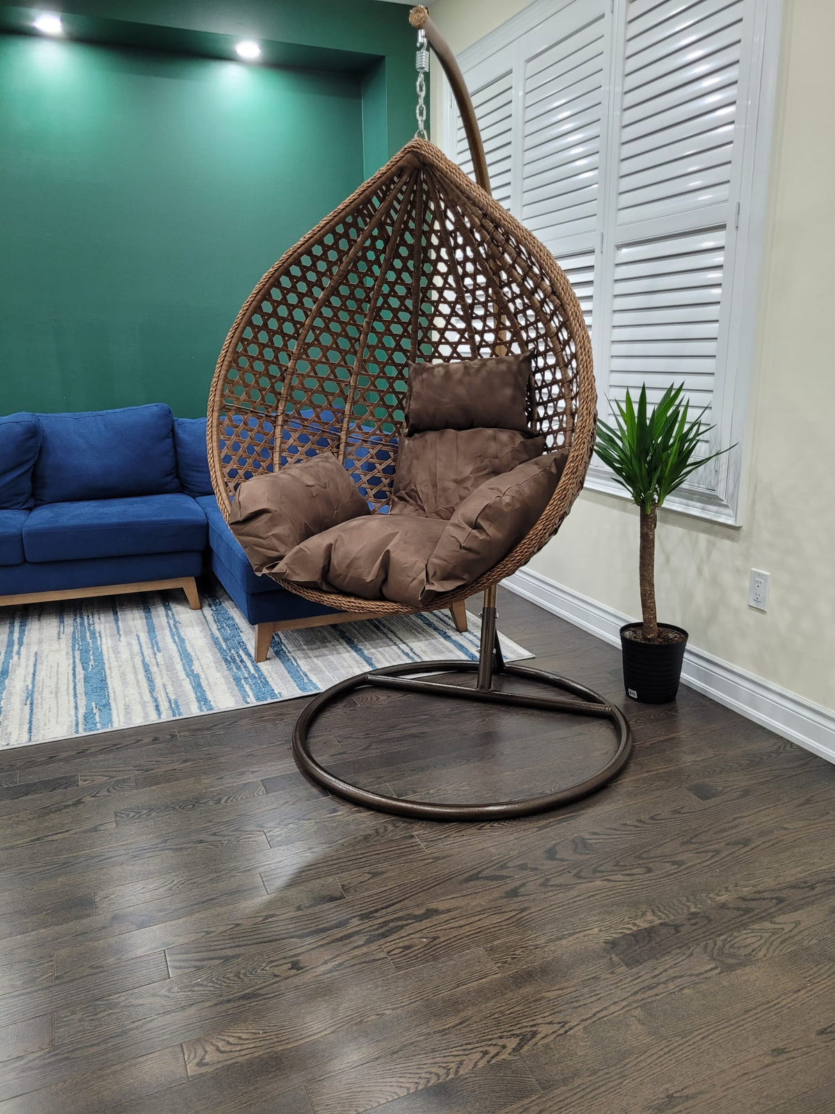 ARDYNAMIC AMARA EGG SWING CHAIR LIGHT BROWN