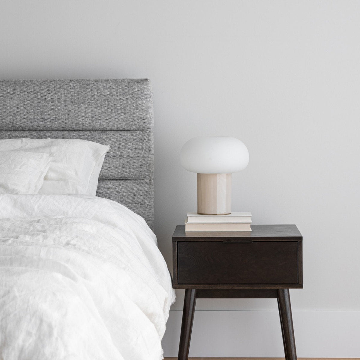 Justin King Storage Bed - Greige