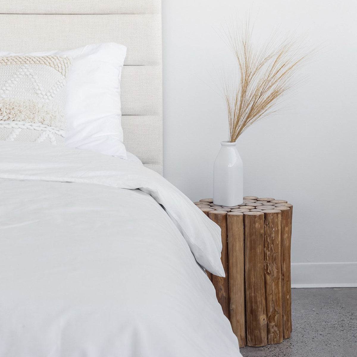 Justin King Storage Bed - Cream