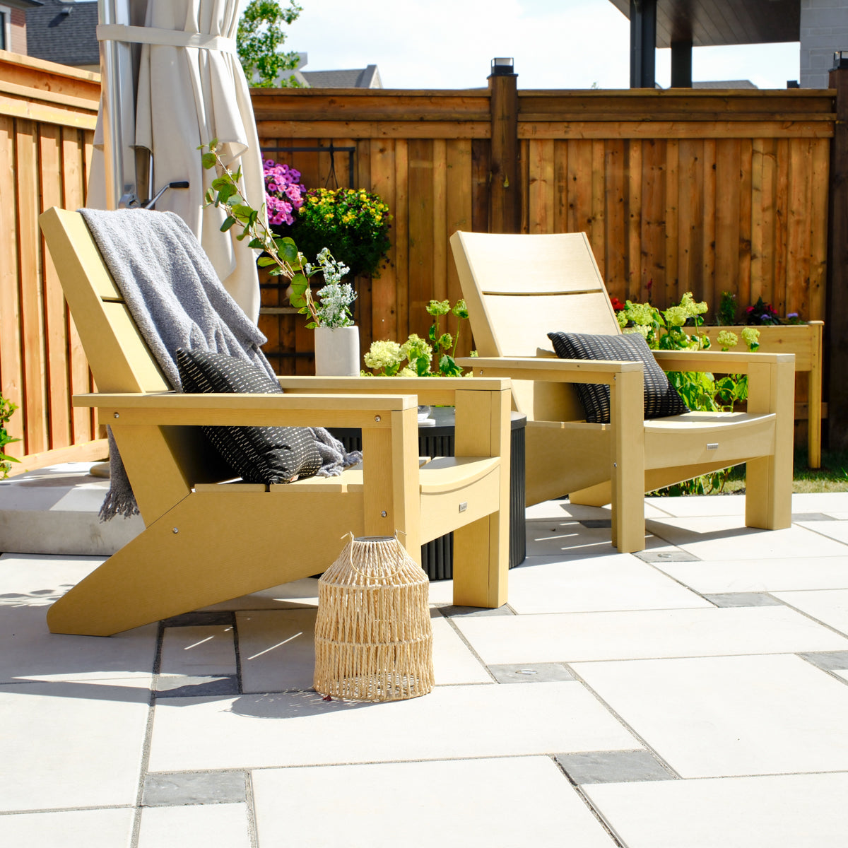 Modern 3-Panel Polymer Muskoka Chair